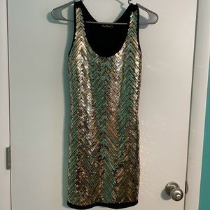 Prestige Edge Gold Sequence Dress Small